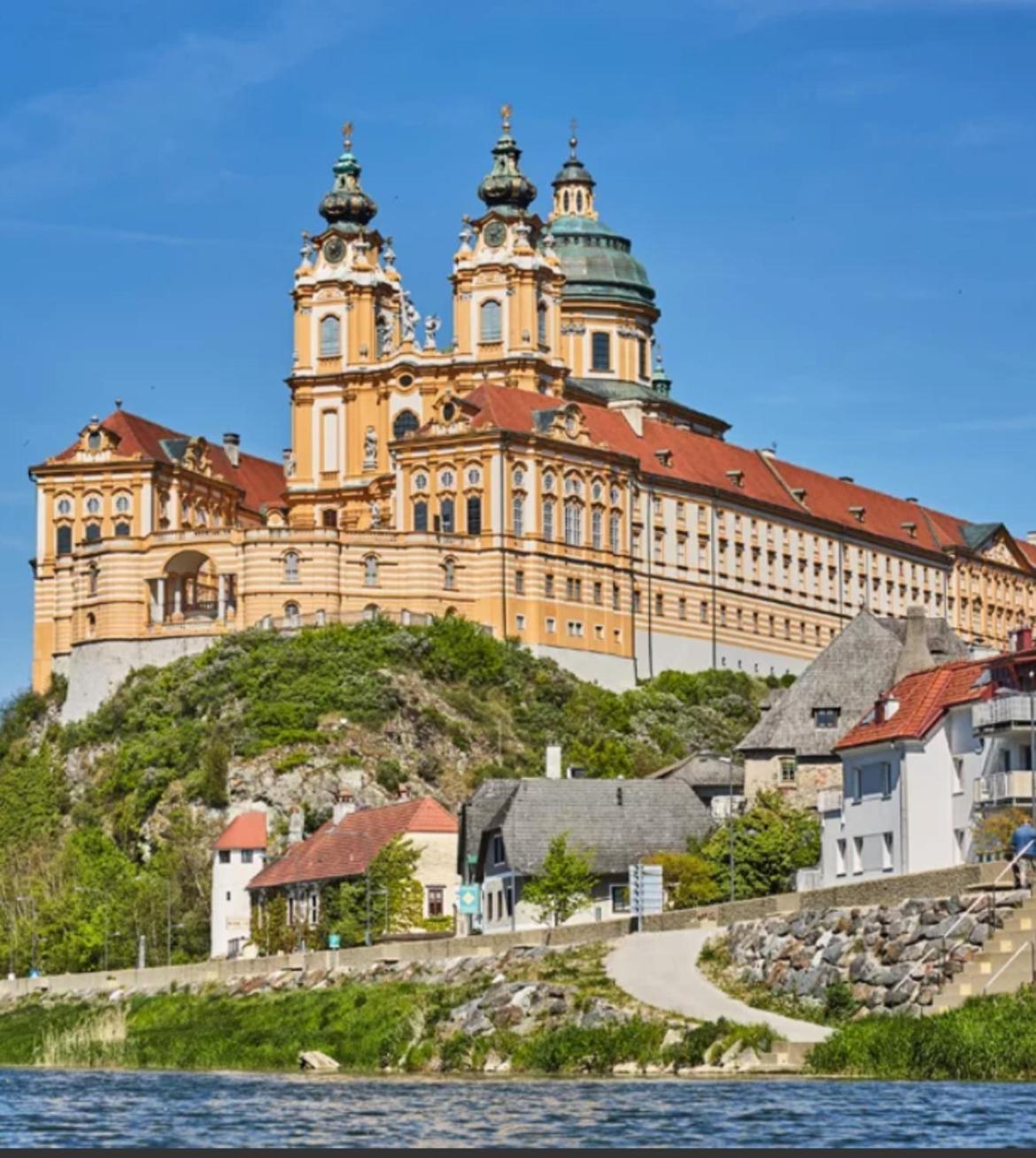 Pension L'Etage Melk Eksteriør billede