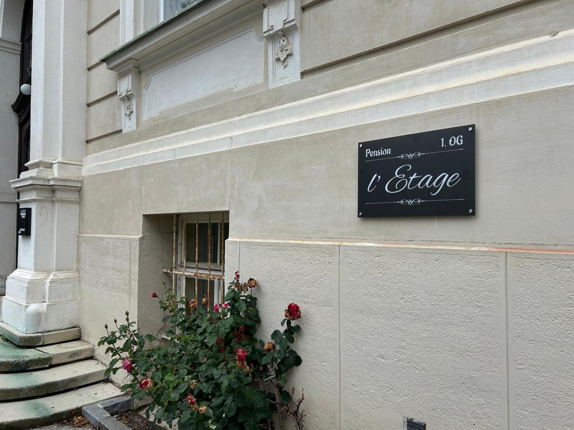 Pension L'Etage Melk Eksteriør billede